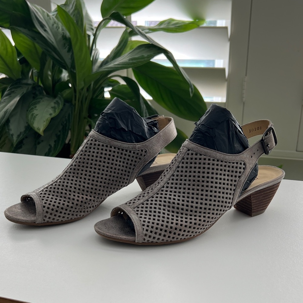 Gray Peep-Toe Heeled Sandals